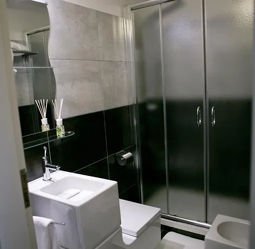 San Giorgio By Pizzoapartments * 皮佐