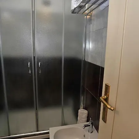 Apartment San Giorgio By Pizzoapartments